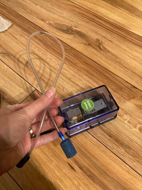 Akvárium s výbavou, 