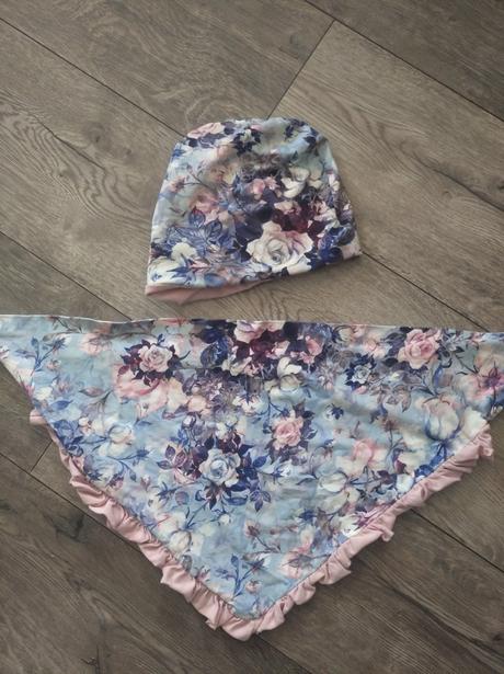 Čiapka a nákrčník, 80