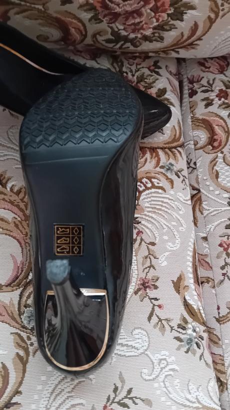 Čierne dámske lodičky,veľ.39, 39