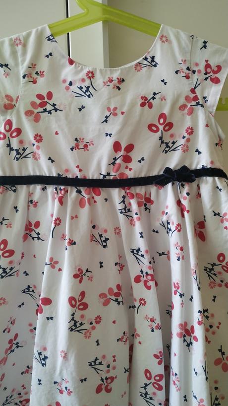 Kvetinkove satky so satenovou maslickou, 86