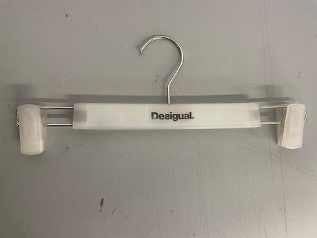 Vešiaky štipcové, 