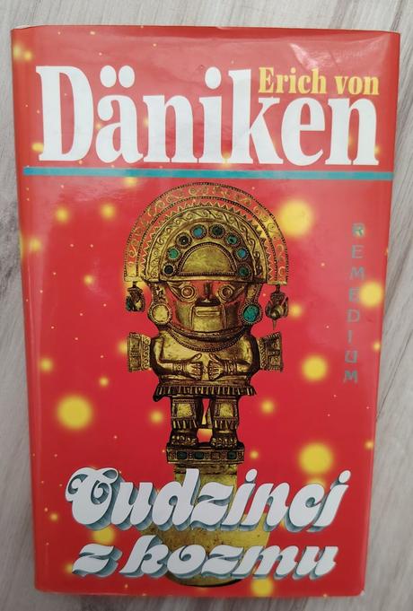 Däniken-cudzinci z kozmu, 