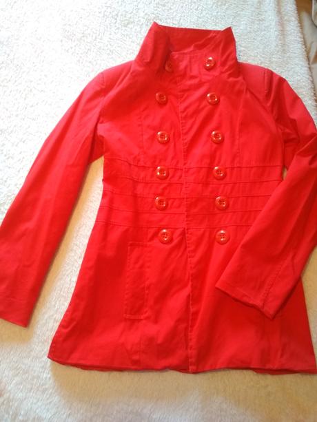 Červený jarník/plášť, s