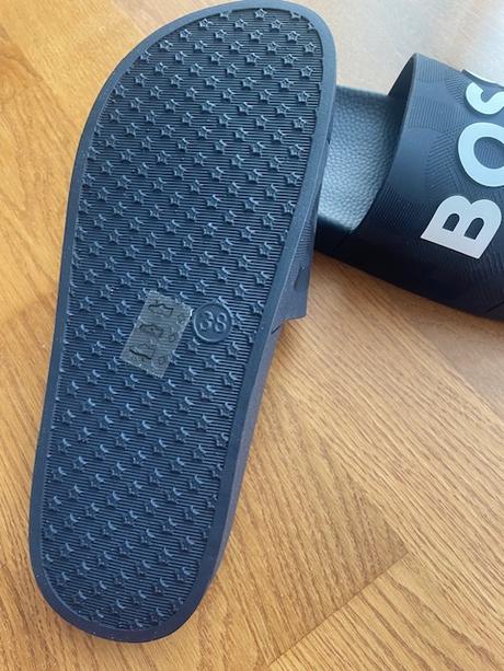 Boss šlapky -nové, hugo boss,38