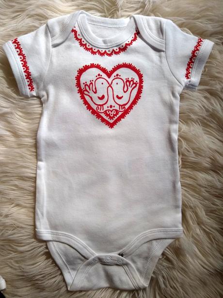 Maľované body s červeným srdiečkom, 80