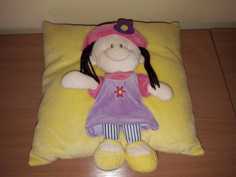 Vankúšik dievčatko, 