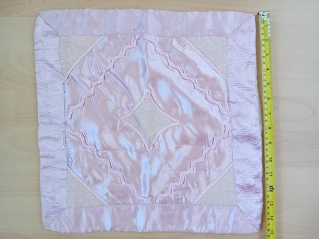 Obrusy, prestieranie a iné doplnky, 