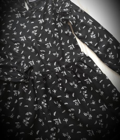 Dievčenské šaty lc waikiki č.110/116, 110