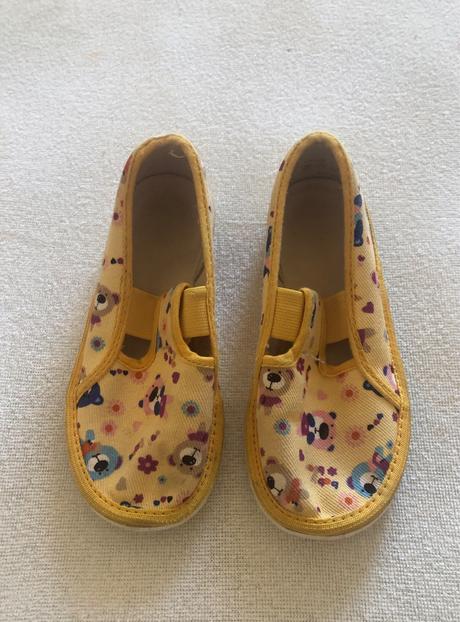 Žlté medvedíkové papuče bokap, 24, 24