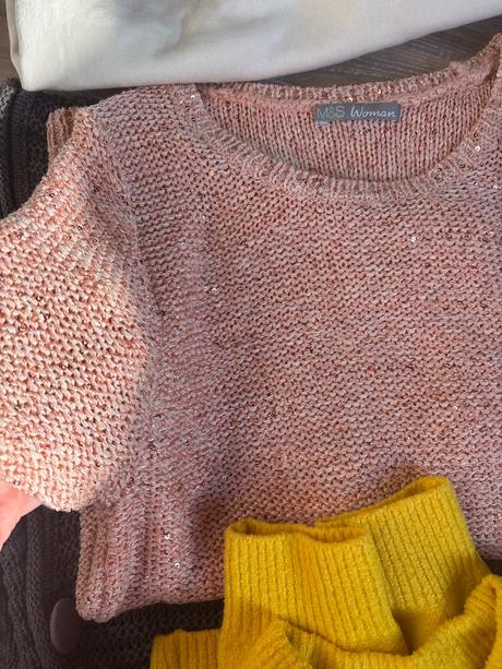 Svetre mikiny 11 ks, m