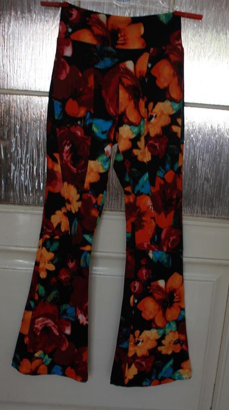 Exkluzivne vesele nohavice, s