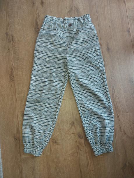 1x oblecene nohavice, reserved,152