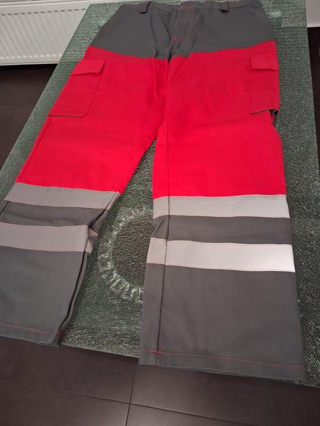 Predám nové  pracovné monterky  s reflexným prvkom, 56