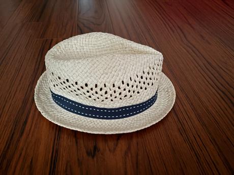 Letný biely klobúk, 58