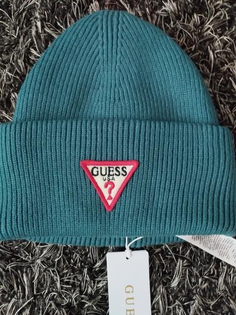 Guess nová ciapka, guess,l