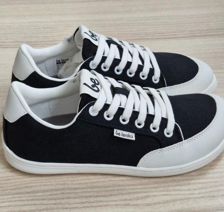 Rebound - black & white 37 y193, be lenka,37