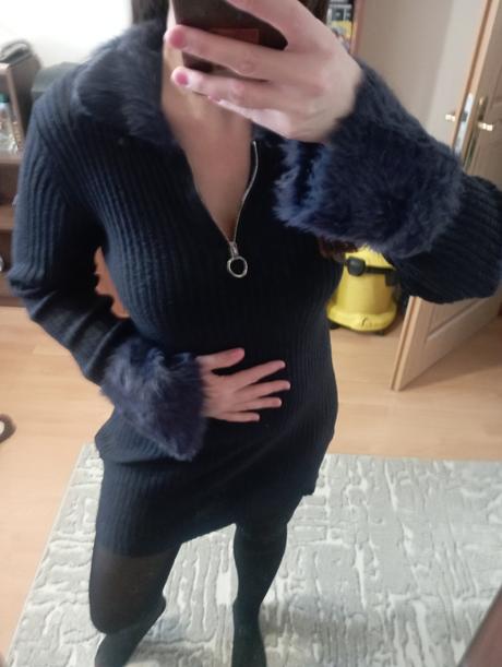 Upletove šaty s kožušinou, m