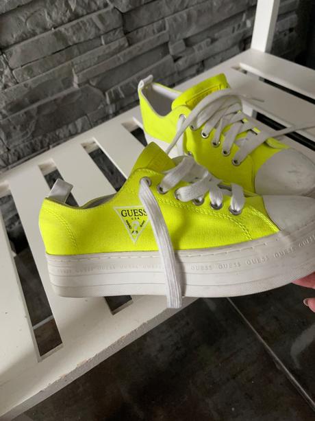 Guess v.36, guess,36