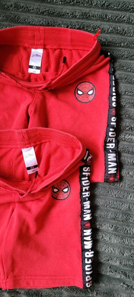 Kraťase červené spiderman dvojičky, c&a,122