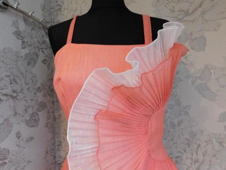 Elmi pekne spoločeneke vintage saty, 38