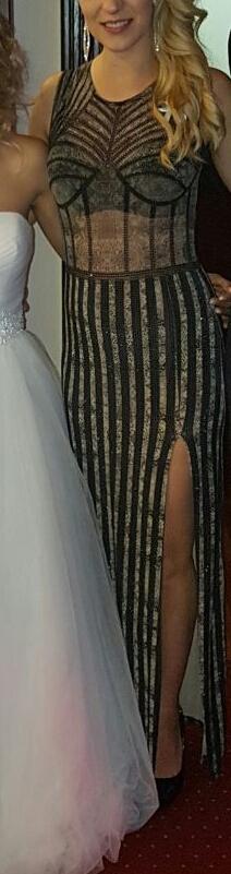 Spoločenské šaty, m