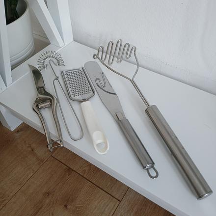 Nerezové kuchynské pomôcky, 