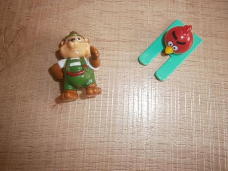 Kinder hračky(cena za ks), 