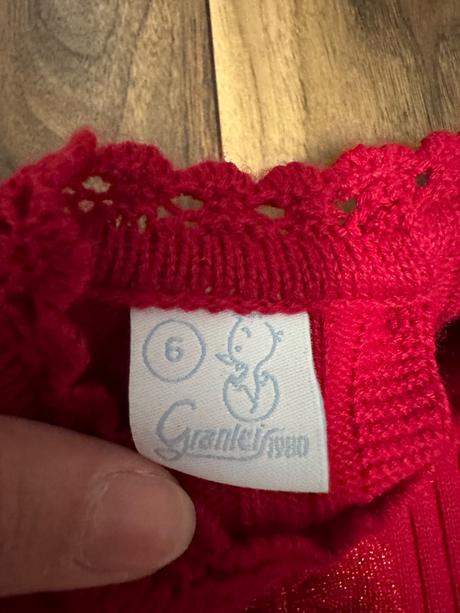 Dievčenské šaty, 116