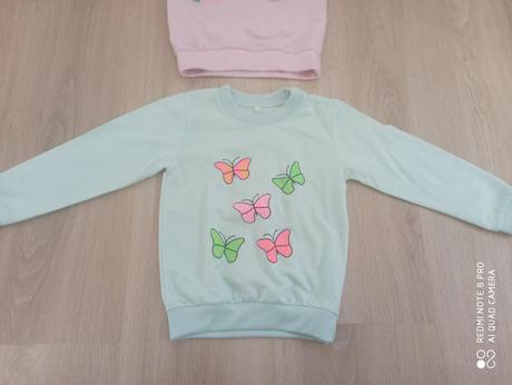 4 tričká / mikiny, 110