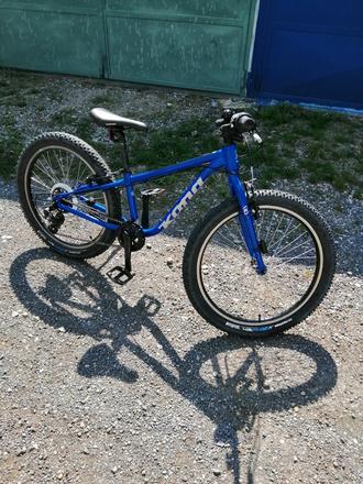 Kona- hula veľ.24, kona,24