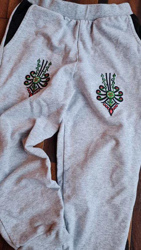 Vysivane ludove gatuse, 110