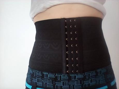 Poporodny stahovaci pas na brusko - cierny, 