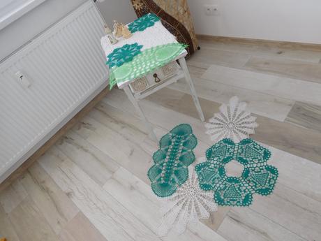 Do zelena a biela háčkované, 