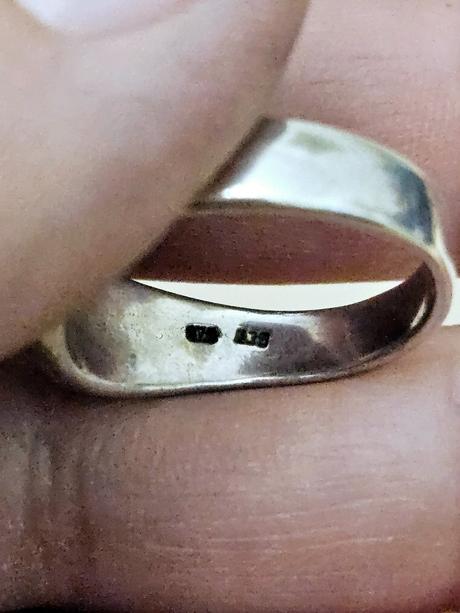 Strieborné prstene, 