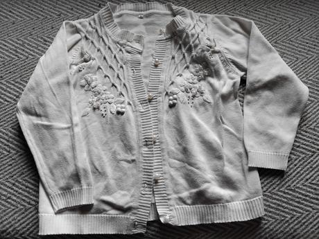 Slavnostny svetrik, 98