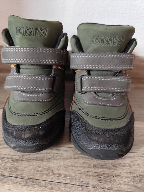 Vysoké zateplené topánky, 23