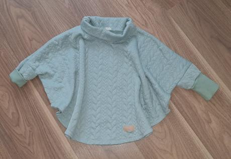 Pončo svetrové, 104