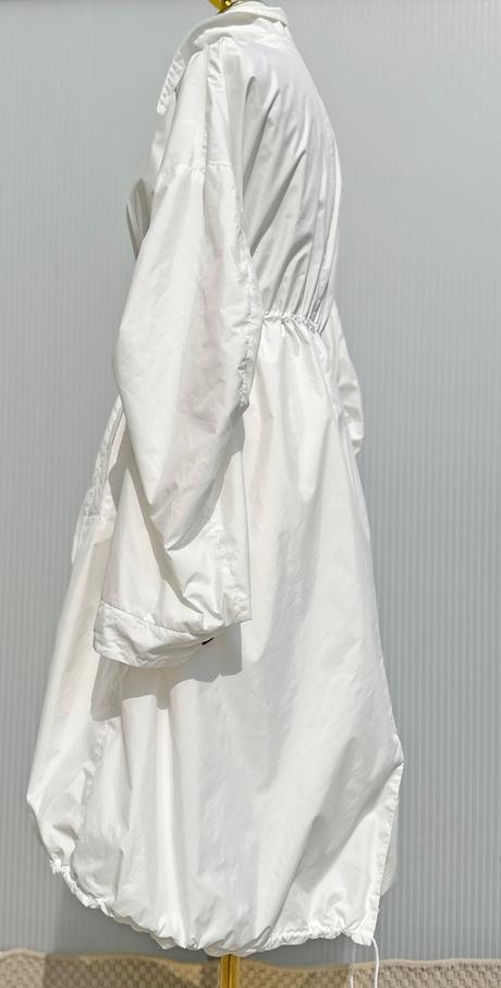 Luxusný plášť, 36