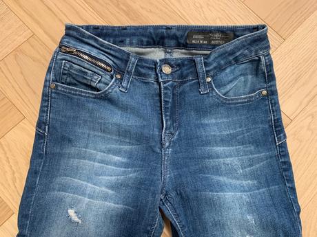 Elastické rifle od značky symbol, s