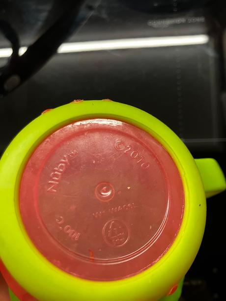 Miska proti vysypaniu, 