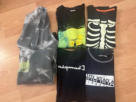 Balík oblečenia, 122–134