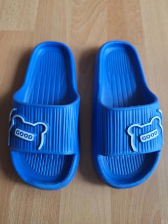 Modré šľapky 32, 32