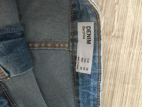 Rifľové šortky, bershka,s