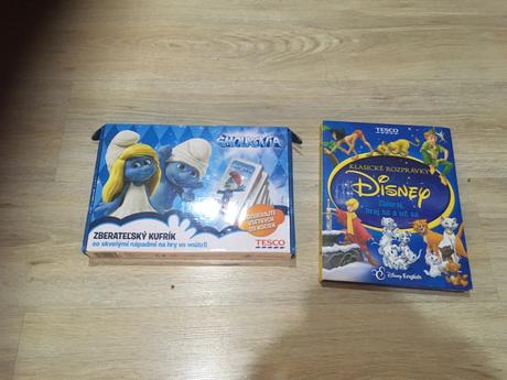Kufrík smolkovia disney kniha, 