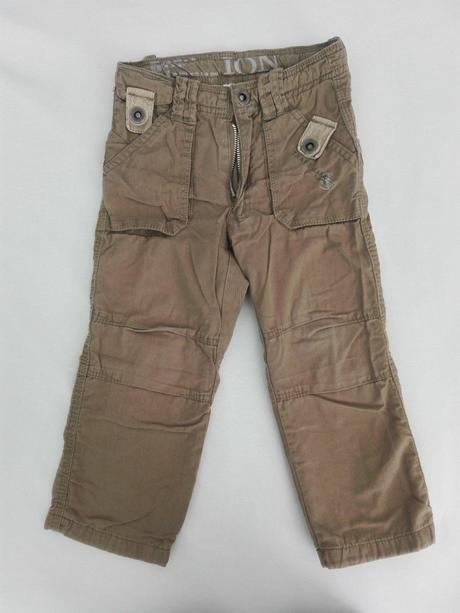 Podšité nohavice, 92