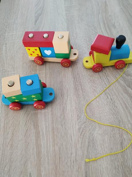 Drevený vláčik, 