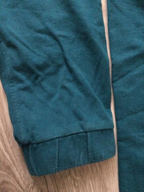 Tepláková súprava 10-11 rokov,super stav, benetton,152