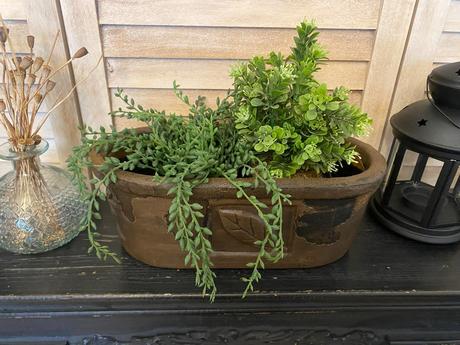 Terakotový črepník,