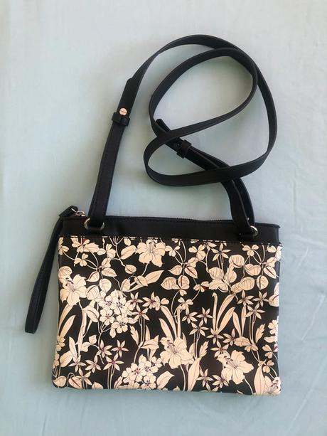 Kabelka esprit, esprit