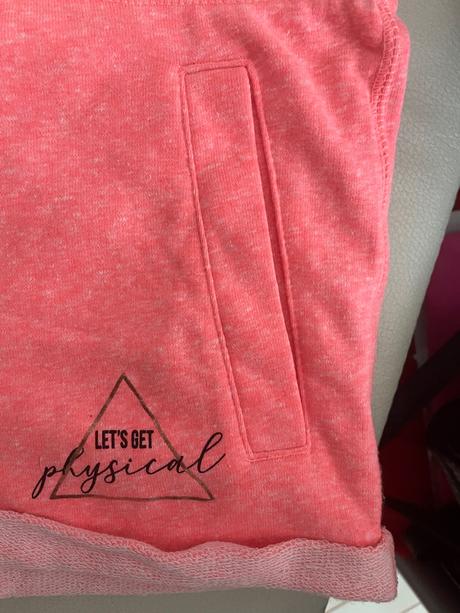 Neonove kratasky, 40